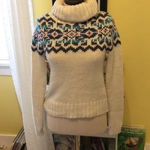 Pattern sweater